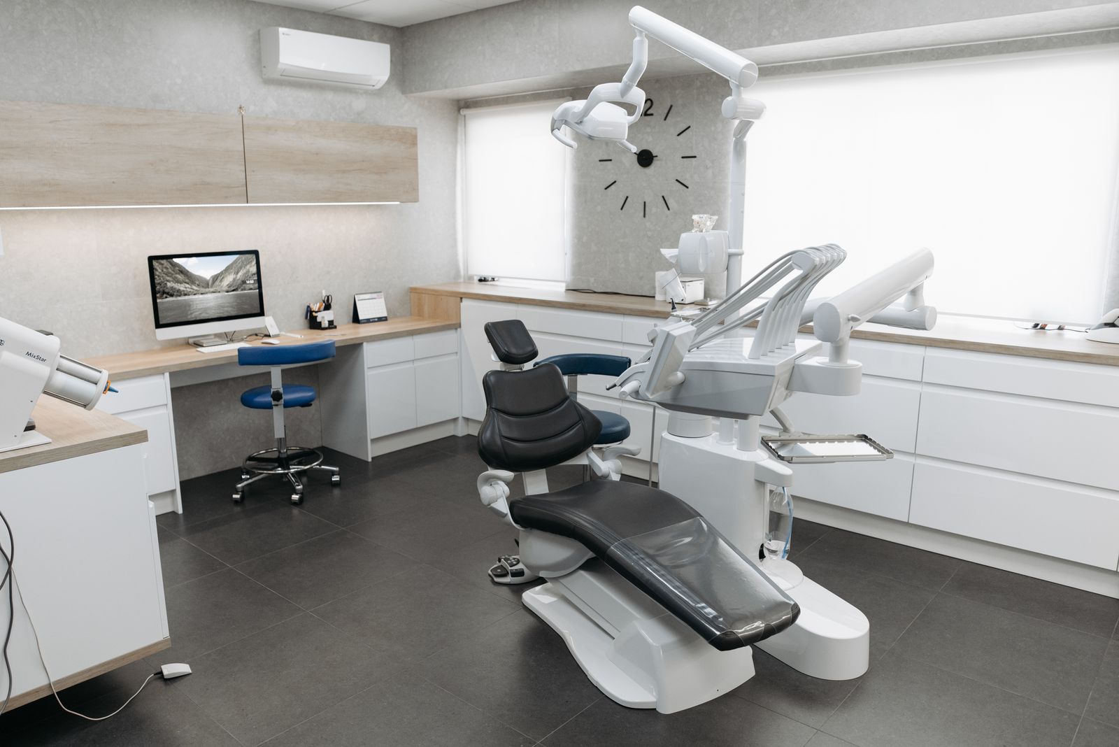 Dt. Emre Nacak Diş Kliniği tedavi ortamı
